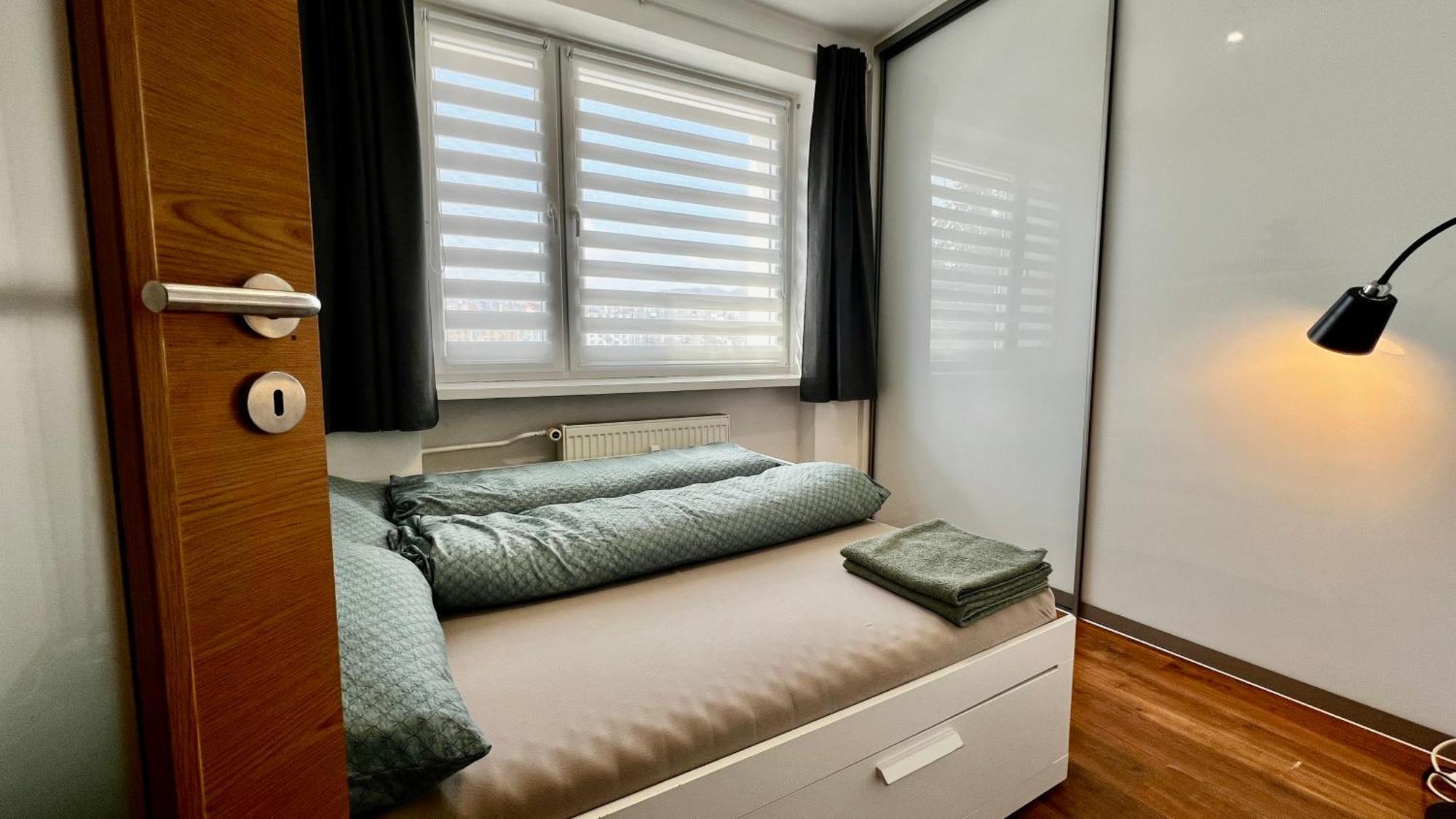 Bystrica 2 I 24hr Self Check-in L Free Wi-fi & Parking Apartment